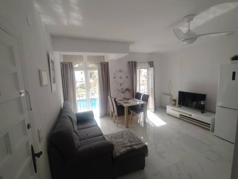 Villamartin Golf Lovers Home 圣米格尔德萨利纳斯 外观 照片