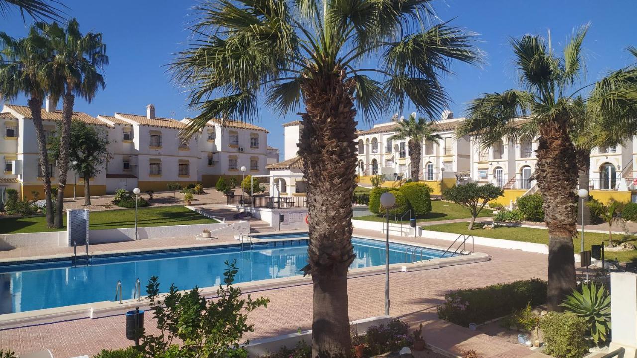 Villamartin Golf Lovers Home 圣米格尔德萨利纳斯 外观 照片