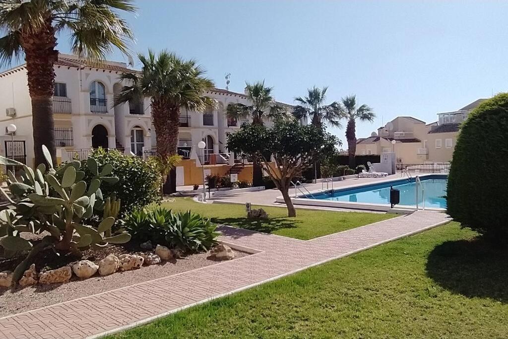 Villamartin Golf Lovers Home 圣米格尔德萨利纳斯 外观 照片